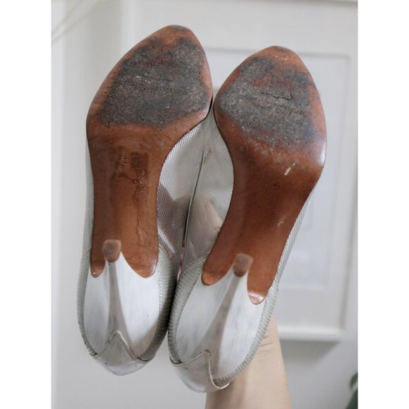 Vintage Stuart Weitzman for Mr Seymour White Painted Leather Mesh Stiletto Heel - Picture 8 of 10